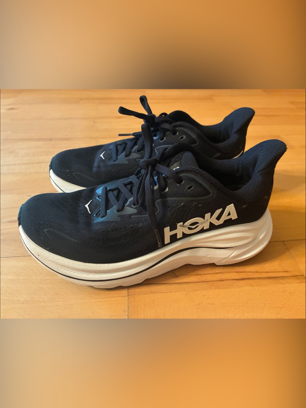 Hoka Black and White Performance Running Shoes - Clifton 10